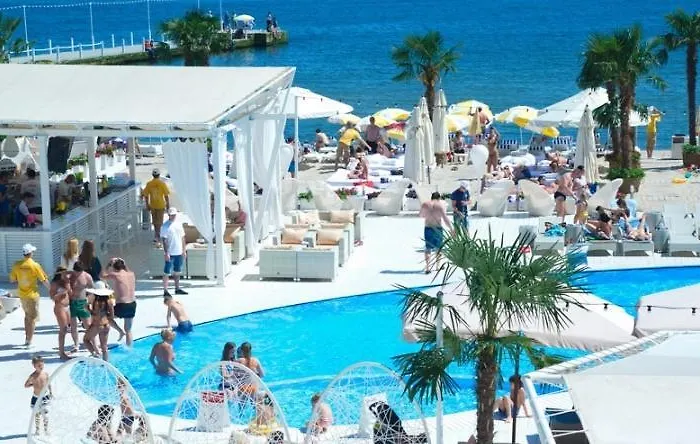 Daire On Henuezskaya 5 *