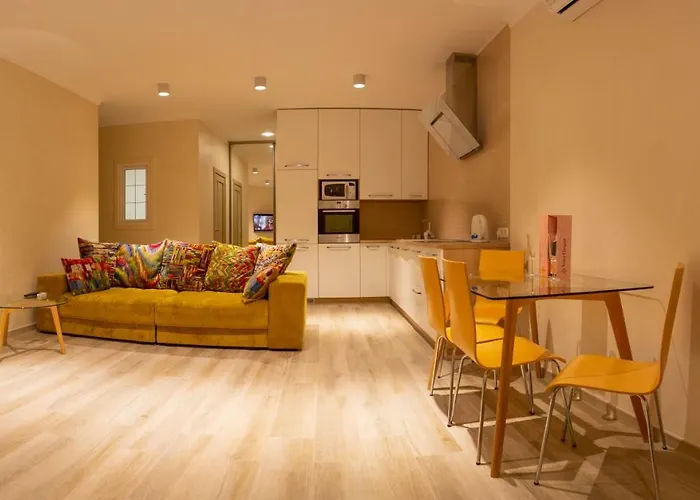 On Henuezskaya 5 * Odessa