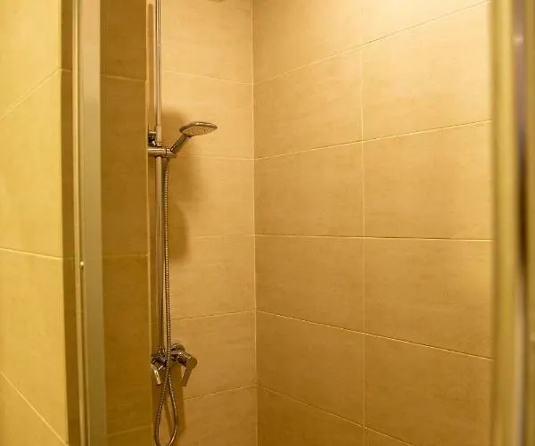 On Henuezskaya 5 Apartman *