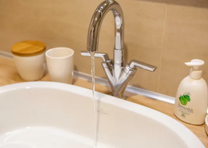 On Henuezskaya 5 Apartman *