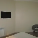 On Henuezskaya 5 *