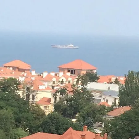 On Henuezskaya 5 Odesa