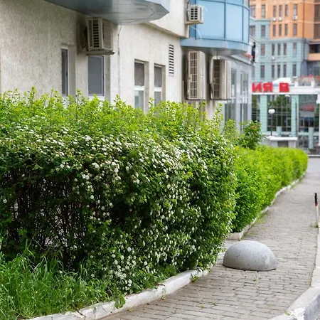 On Henuezskaya 5 Apartment *