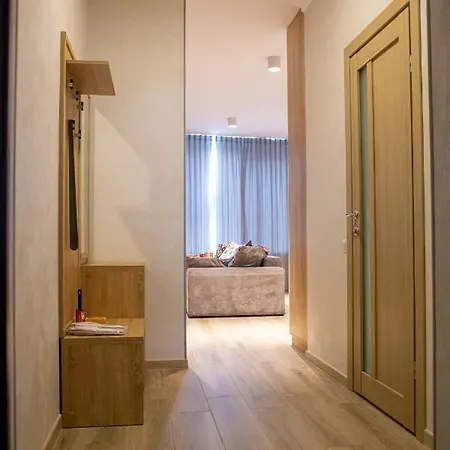 On Henuezskaya 5 Apartment Odesa