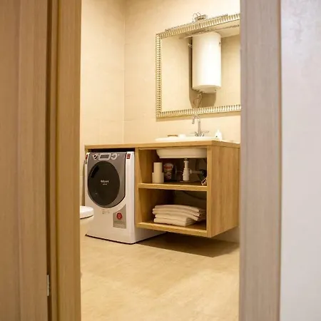 Apartment On Henuezskaya 5